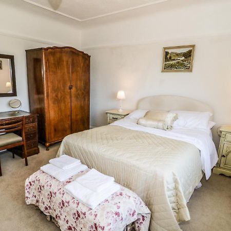 Burwood Villa Colwyn Bay Bagian luar foto