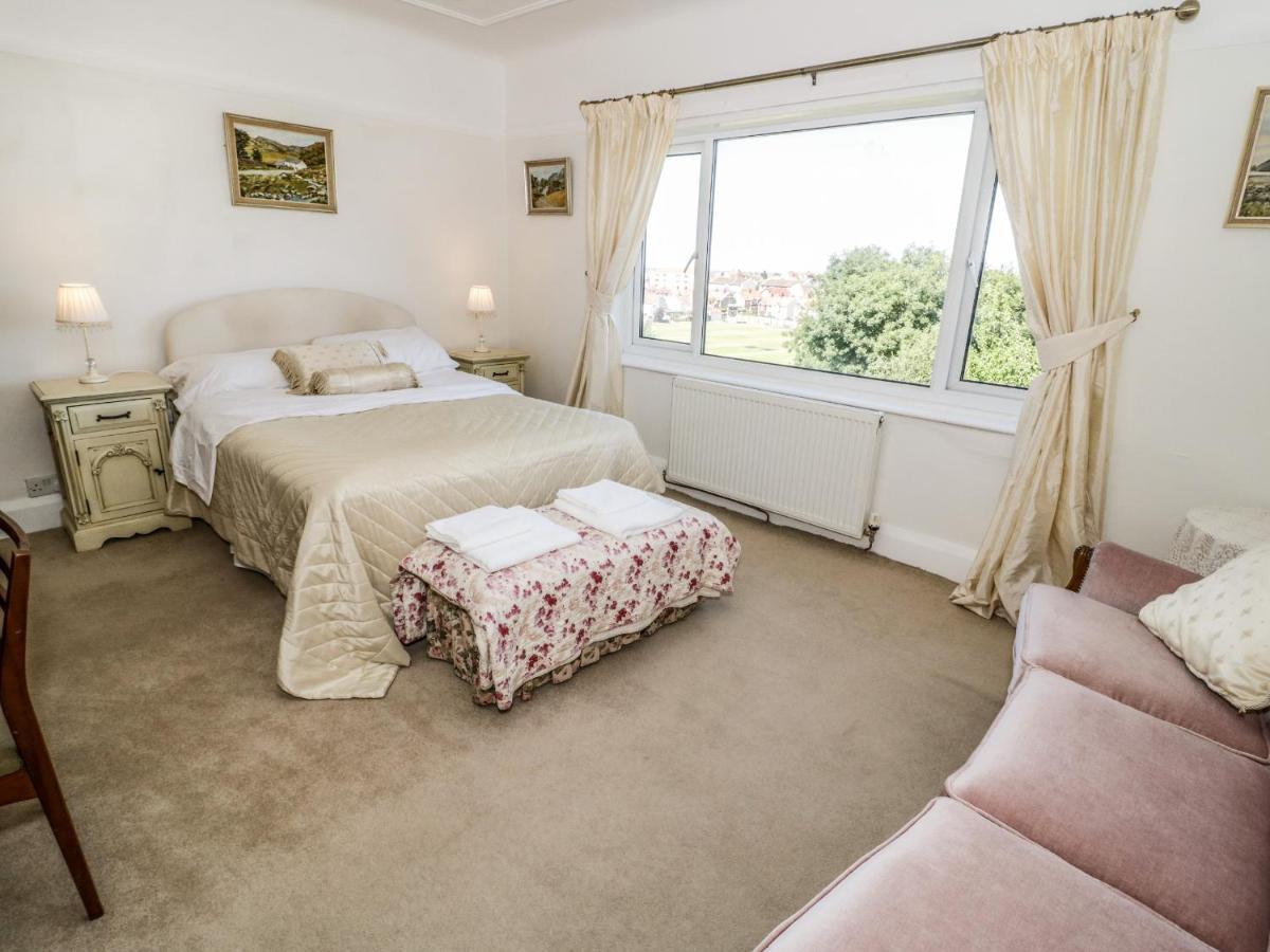 Burwood Villa Colwyn Bay Bagian luar foto