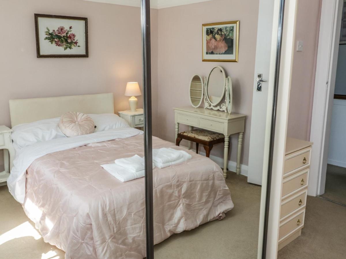 Burwood Villa Colwyn Bay Bagian luar foto